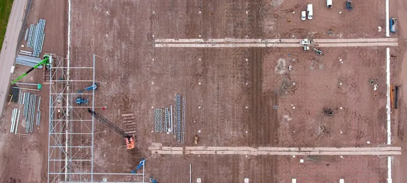 Vista aérea de obra de construcción nueva